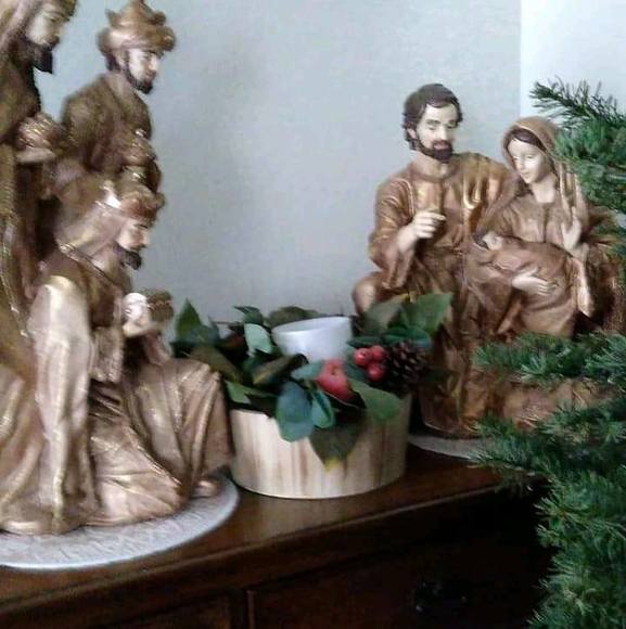 Profile Picture of Wanda Sampino (@sampino3) on Poshmark