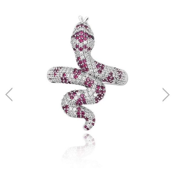 Profile Picture of Treyshawn Graham (@treyshawngraham) on Poshmark