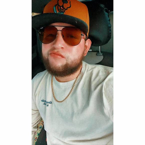 Profile Picture of Uriel bucio Uriel bucio (@urielbucio1) on Poshmark