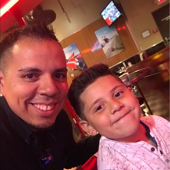 Profile Picture of Steven Lozano (@steven87l) on Poshmark