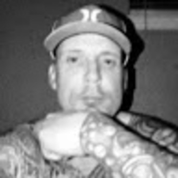Profile Picture of Shawn Curl (@shawnkc2020) on Poshmark