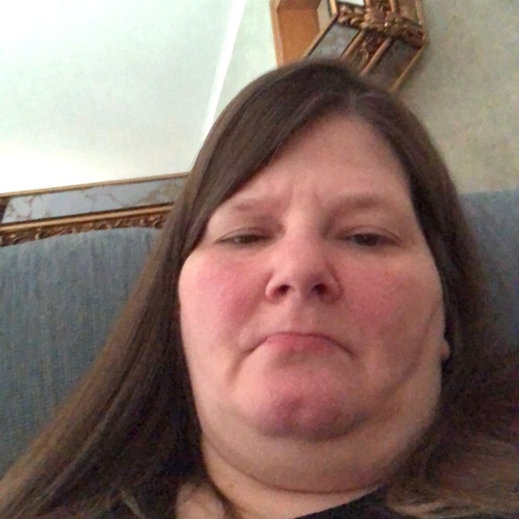 Profile Picture of Lisa Day (@lmd1974) on Poshmark