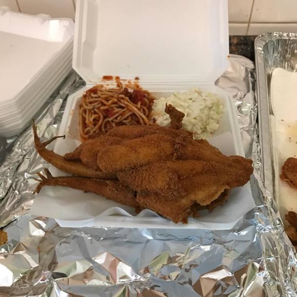 Profile Picture of Sans Kitchen (@sanskitchen) on Poshmark