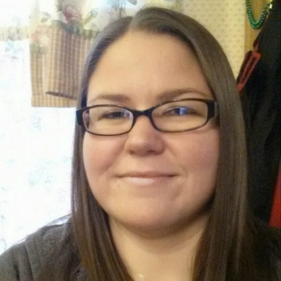 Profile Picture of Jessica Pippert (@jcrew4) on Poshmark