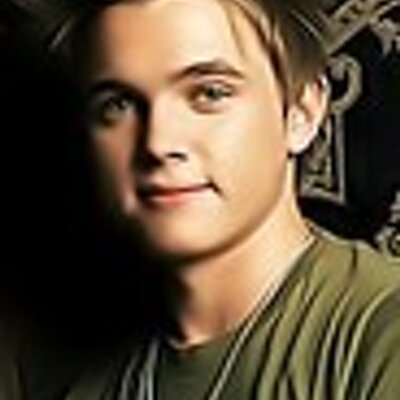 Profile Picture of Christopher Cordeiro (@christophercz) on Twitter