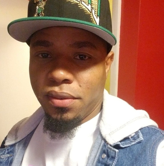 Profile Picture of Nuno Pereira (@nunopereira) on Poshmark