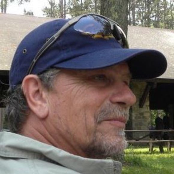 Profile Picture of Robert Wilcox (@rcountrybob) on Poshmark