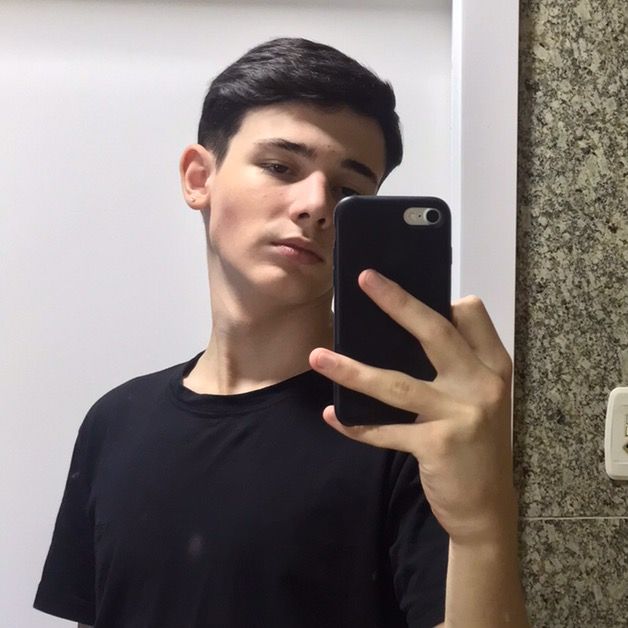 Profile Picture of Brayan Wronski (@brayanwgwronski) on Tiktok