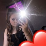 Profile Picture of Amber Neville (@amber.neville.xx) on Instagram