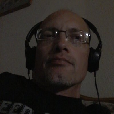 Profile Picture of Scott Bronson (@ScottBronson7) on Twitter