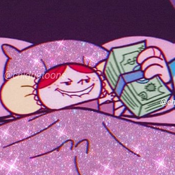 Profile Picture of Mia Wintersteen (@miaw226) on Poshmark