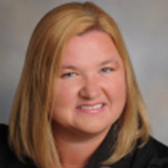 Profile Picture of Coach-Julie Gallup (@julie_gallup) on Twitter