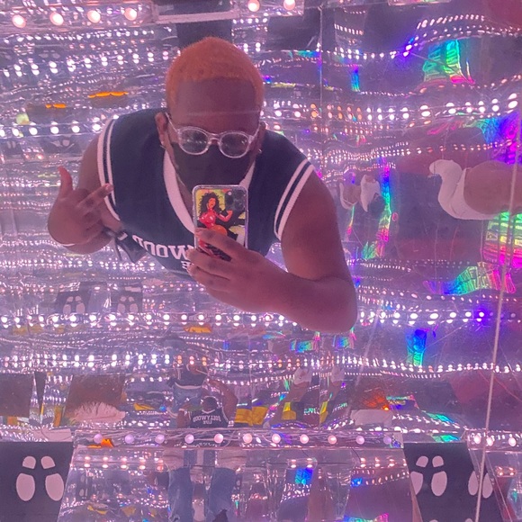 Profile Picture of Landy Ducheine (@landyducheine) on Poshmark