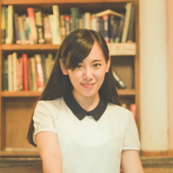 Profile Picture of Yiqi Niu (@nyq617) on Poshmark