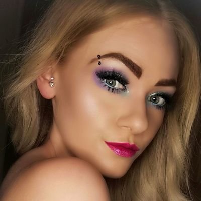 Profile Picture of Christina Cooper (@XChristinaCX) on Twitter