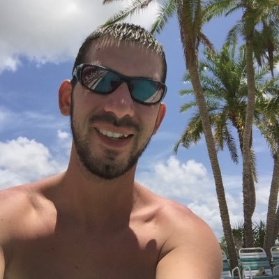Profile Picture of Chris Quiles (@ChrisQuiles3) on Twitter
