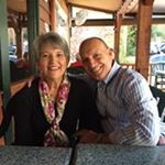 Profile Picture of Julie Hobbs (@juliehobbshoney) on Instagram