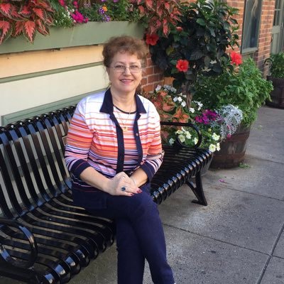 Profile Picture of Loreta Sidelnyk (@SidelnykLoreta) on Twitter