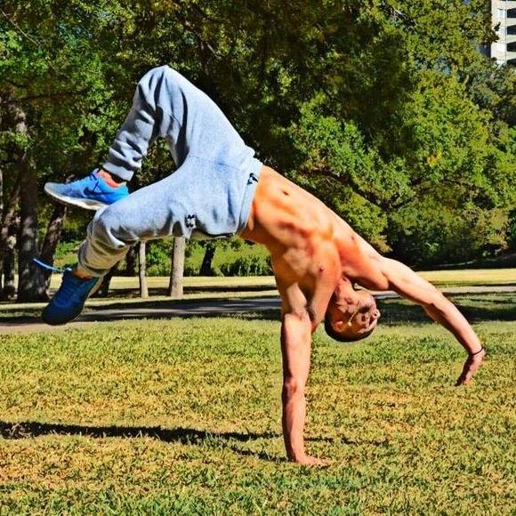 Profile Picture of Armando Espitia (@kabal58) on Poshmark