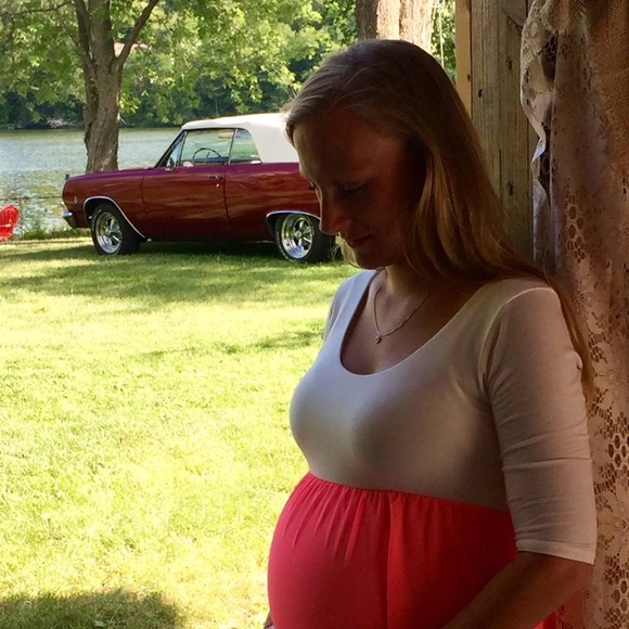 Profile Picture of Erin Pachucki (@acacia57ec) on Poshmark