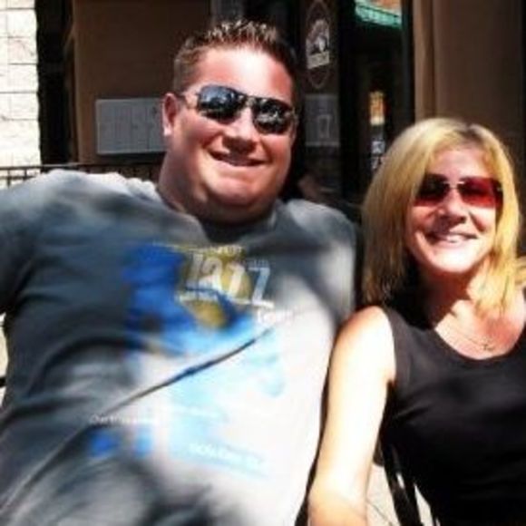 Profile Picture of April Carson (@aprilcarson54) on Poshmark