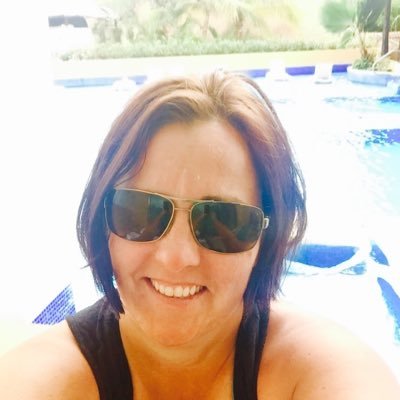 Profile Picture of Joanne Thomas Kemp (@tazzy1977) on Twitter