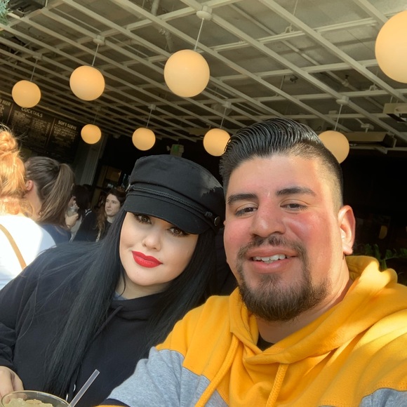 Ivan Guerra - Poshmark Profile Picture of Ivan Guerra (@ivanguerra) on Poshmark