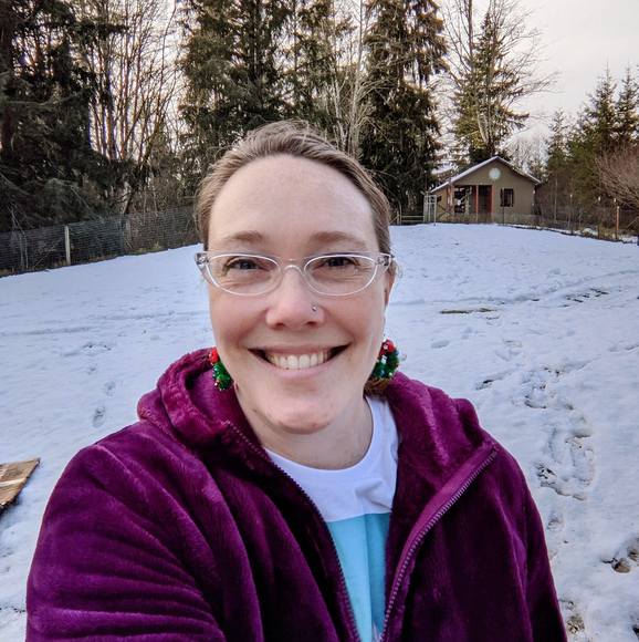 Profile Picture of Chloe Warren (@buy15trucks) on Poshmark