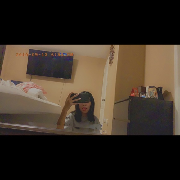 Profile Picture of Bianca Le (@lebiancaa) on Poshmark