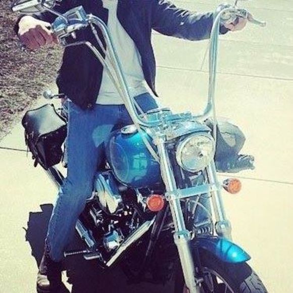 Profile Picture of Corey Sisson (@ericsisson92) on Poshmark