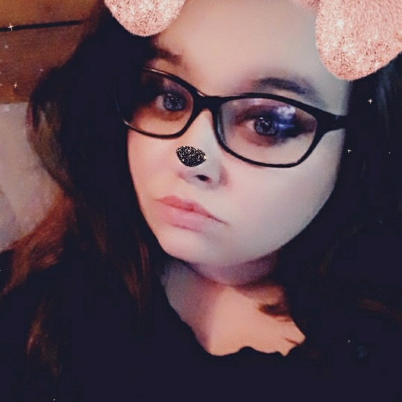 Profile Picture of Lindy Bullock (@theorcastail) on Poshmark