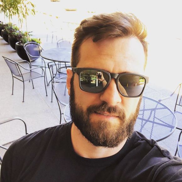 Profile Picture of Anderson Secchi (@secchi) on Poshmark