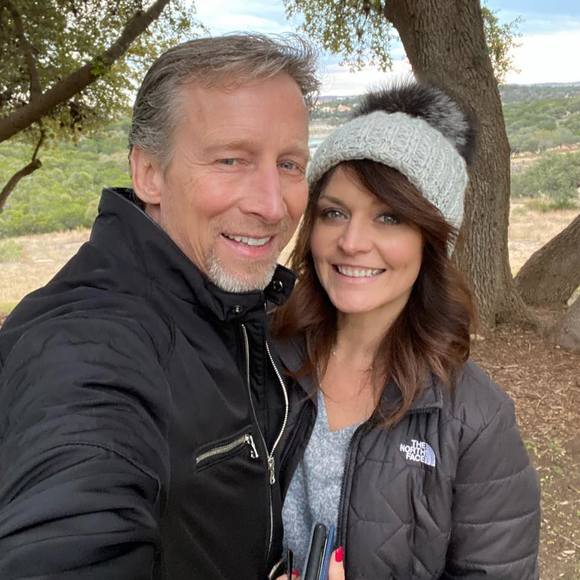 Profile Picture of Dawn Bender (@debender67) on Poshmark