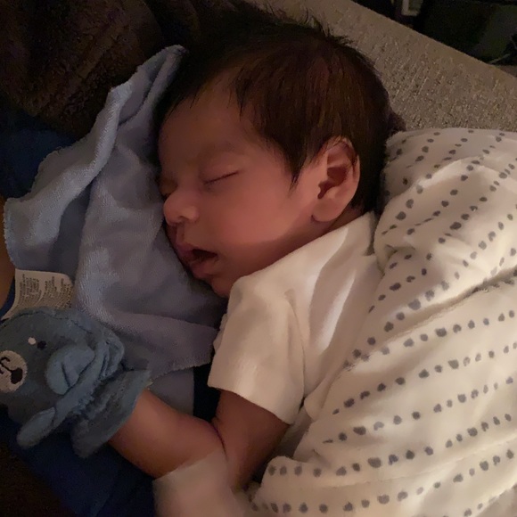 Profile Picture of Andy Giron (@andygiron22) on Poshmark