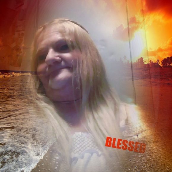 Christine Vairo - Poshmark Profile Picture of Christine Vairo (@cvairo) on Poshmark