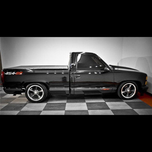 Profile Picture of Dustin Hinson (@bigdipper95) on Poshmark