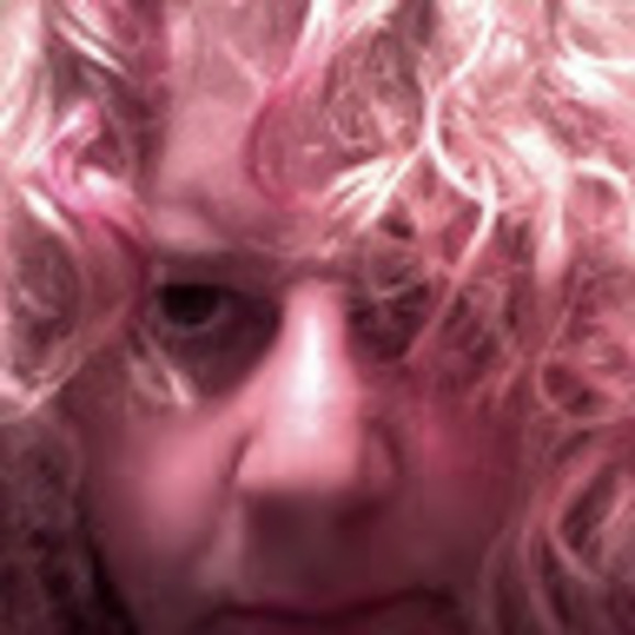 Profile Picture of Debbie Krause (@psychoboo5150) on Poshmark