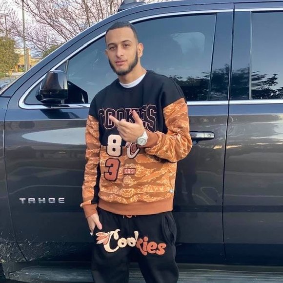 Profile Picture of Amjad Abudayya (@amjadabudayya) on Poshmark