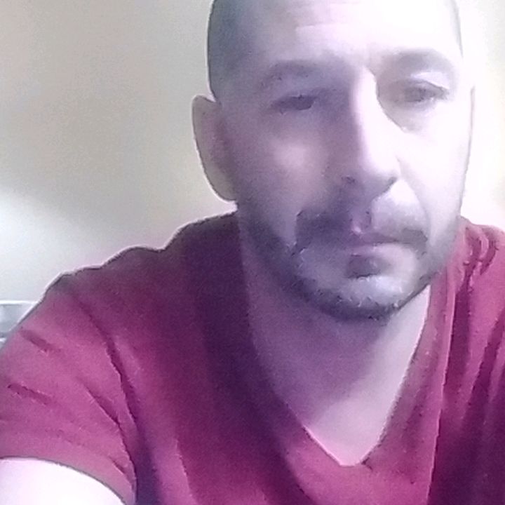 Profile Picture of stevelevine (@stevelevine) on Tiktok