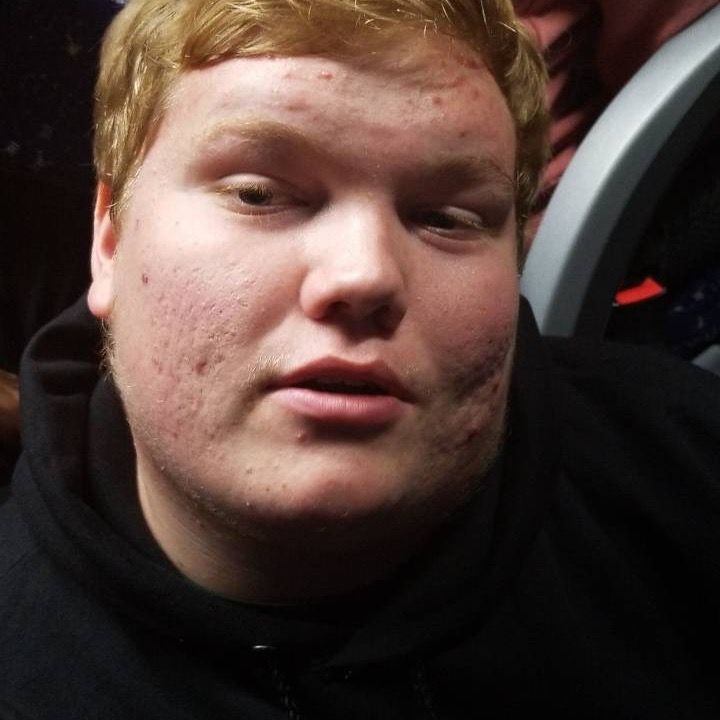 Profile Picture of Derek (@derekdevlin) on Tiktok
