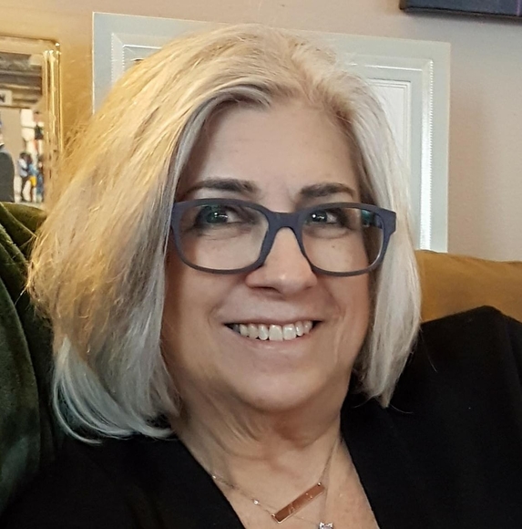 Profile Picture of Tobi Cooper (@taco19450) on Poshmark
