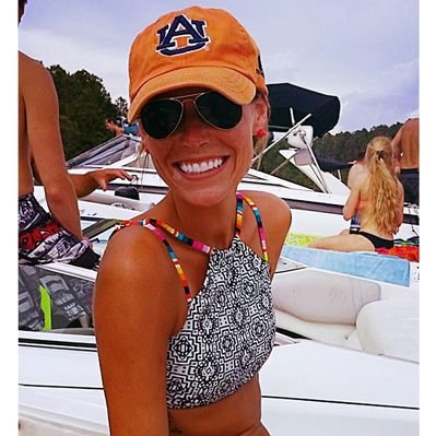 Profile Picture of Kate A Lipscomb (@kate_lipscomb) on Twitter