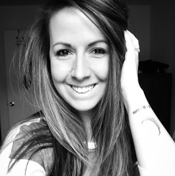 Profile Picture of Celsey Knecht (@celseyknecht) on Poshmark