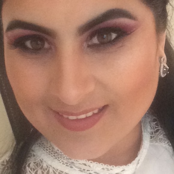 Profile Picture of B Qutami (@17samqutami) on Poshmark