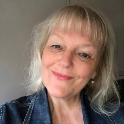 Profile Picture of Tracey Lee (@adaptcomms) on Twitter