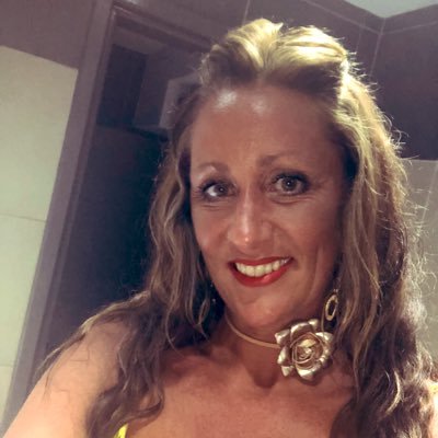 Profile Picture of Claire Garrity (@claire_garrity) on Twitter