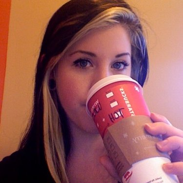 Profile Picture of Whitney Hayes (@WhitneyD666) on Twitter