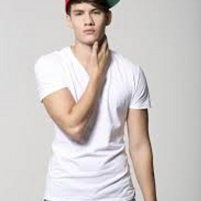 Profile Picture of Iris Uribe (@marieloca4949) on Twitter