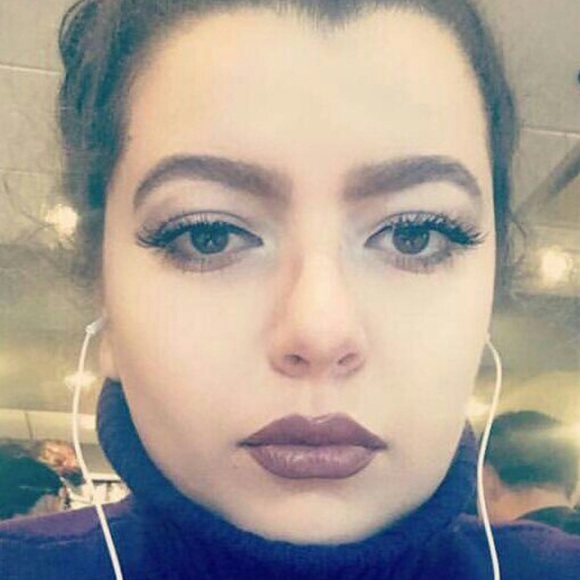 Nouha Alaoui - Poshmark Profile Picture of Nouha Alaoui (@nouhaalaoui) on Poshmark