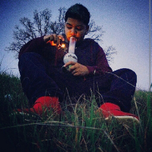 Profile Picture of Juan Chavez (@mangitos17) on Poshmark